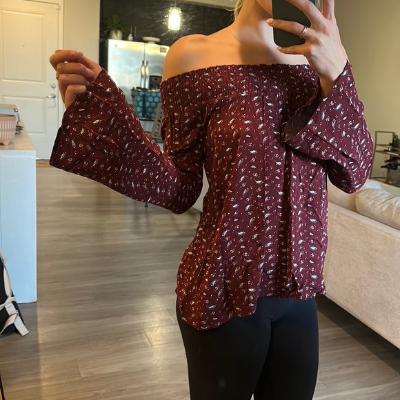 Over the shoulder top - Picture 1 of 2